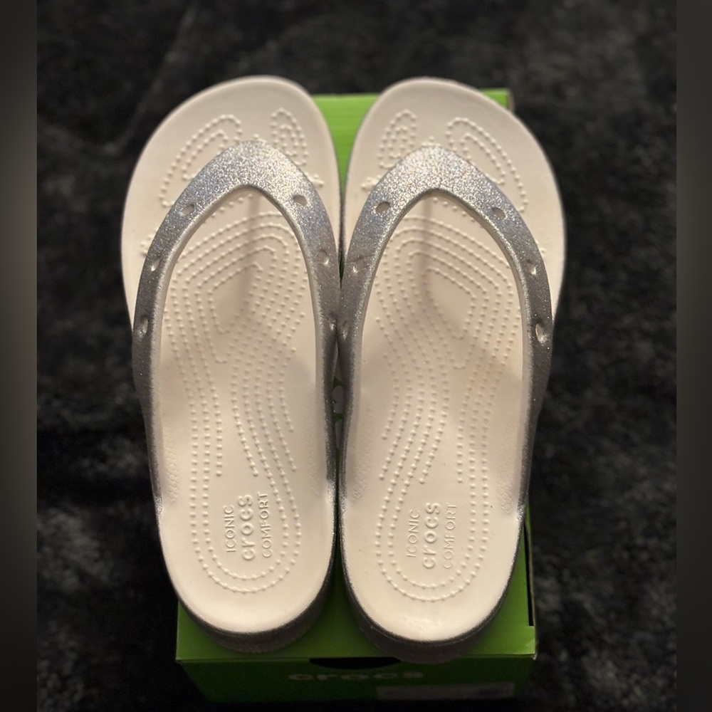 Crocs Platform Silver Glitter Flip Flops. Size 8